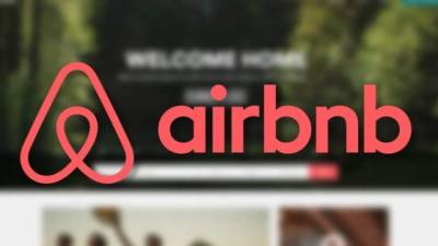 Airbnb es una empresa que ofrece una plataforma digital dedicada a la oferta de alojamientos.