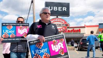 Conductores protestas contra Uber y Lyft en EEUU.