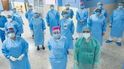 Médicos hondureños durante la pandemia del covid-19.