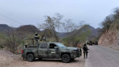 Al menos 16 personas murieron en dos enfrentamientos armados entre bandas rivales del narcotráfico en la sierra de Tepuche.