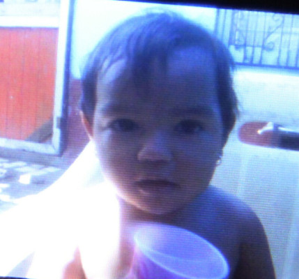 Niña de 2 años muere arrollada por un carro en San Pedro Sula