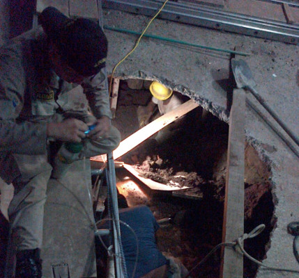 Rescatan a albañil tras 15 horas soterrado en un pozo en La Ceiba