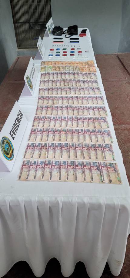 Estos allanamientos emanados por un juez fueron ejecutados por la DIPAMPCO-JNO en coordinación con la Dirección Nacional de Fuerzas Especiales (DNFE), la Dirección Nacional de Inteligencia e Investigación (DNII), y la Dirección de Inteligencia Policial (DIPOL). 