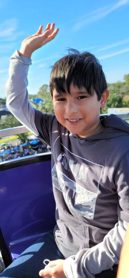 Adrián ahora lucha por su vida y para eso su familia está recaudando fondos para los gastos médicos.