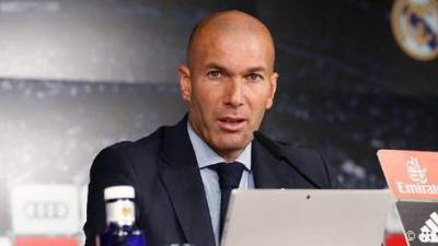 Zinedine Zidane técnico francés del Real Madrid.