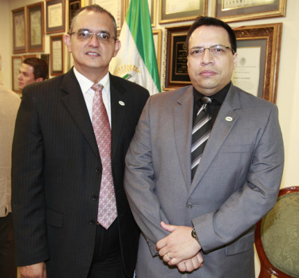 Embajador de Japón Kenji Okada recibe bienvenida