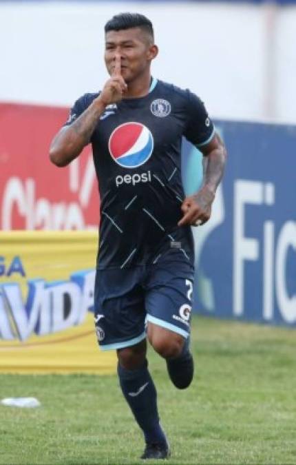 Iván López fue otra de las figuras en la goleada del Motagua ya que marcó un doblete. Así celebró uno de sus goles.