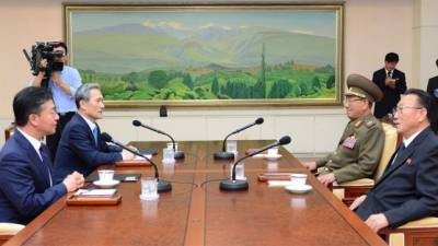 Representantes de Corea del Norte y Corea del Sur se reunieron para tratar de poner fin a los ataques y a los anuncios de guerra entre ambos países.