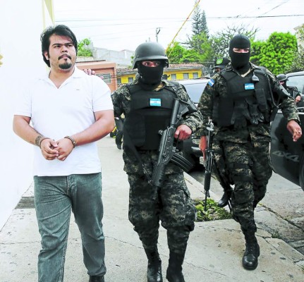 Capturan a empresario por supuesta defraudación fiscal