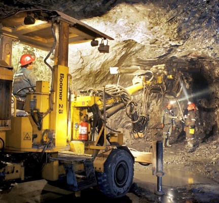Invertirán $221,000 millones en minería