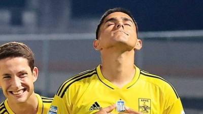 Luis Palma emuló el peculiar y nuevo festejo de Cristiano Ronaldo.