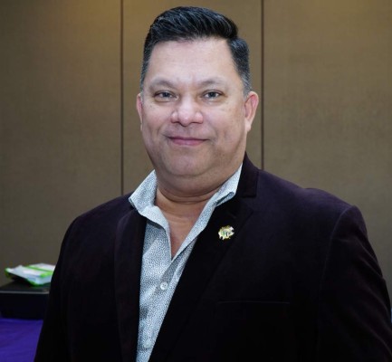 La úlcera genital es causada por el herpes simple