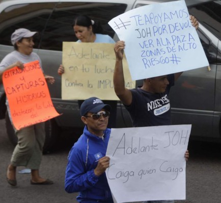 Nacionalistas realizan marcha para condenar la impunidad