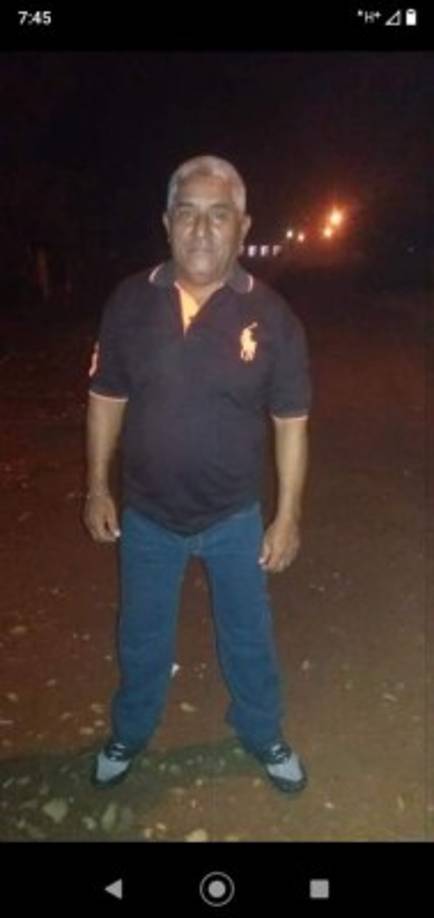 Selvin García envió un mensaje a su papá: 'Felicidades a mi madre que lo amamos mucho'.