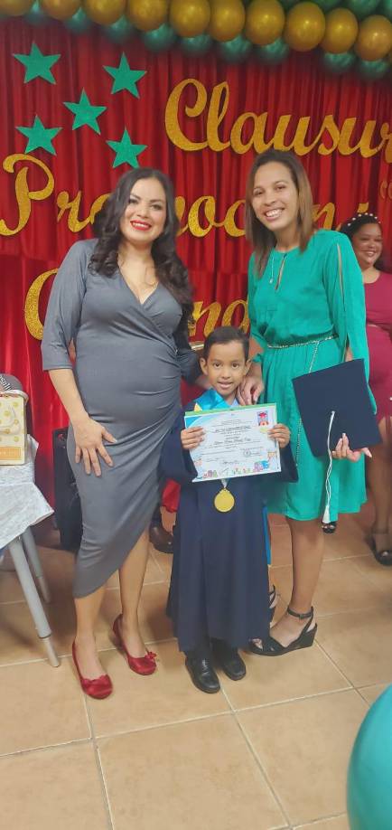 Esta promoción de niños en clausura fue apoyada por la Fundación Ficohsa (jardín de excelencia), y bajo la dirección de la docente Keren Saraí Castillo.