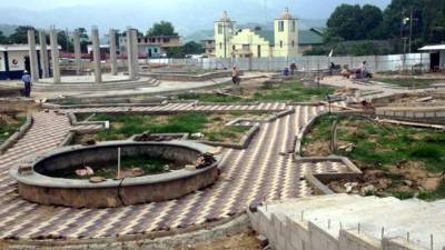Los trabajos en el parque central están avanzados.
