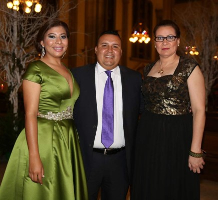 Carolina Lanza y Marvin Fuentes ya son esposos