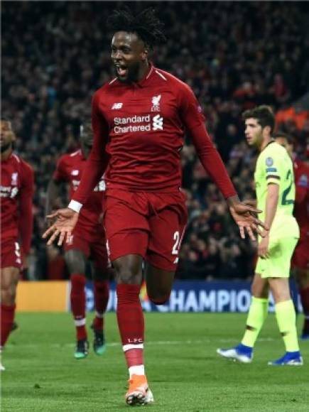 El Liverpool recompensará a Divock Origi, el héroe de la remontada de los reds en las semifinales de la Champions League ante el Barcelona. Según The Independent, el club le ofrecerá una renovación de contrato al delantero belga, que acaba en 2020.