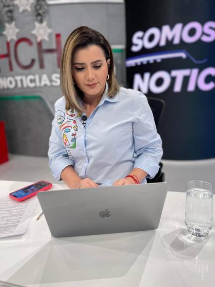 Cesia Mejía recientemente sorprendió a sus seguidores al revelar que no participará en el Karaoke de HCH. 