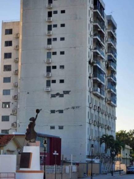 Las impactantes imágenes de la destrucción causada por potente terremoto en Puerto Rico