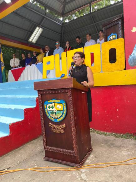 Las autoridades en la jornada hicieron la declaratoria oficial donde este municipio de Honduras queda libre de analfabetismo.
