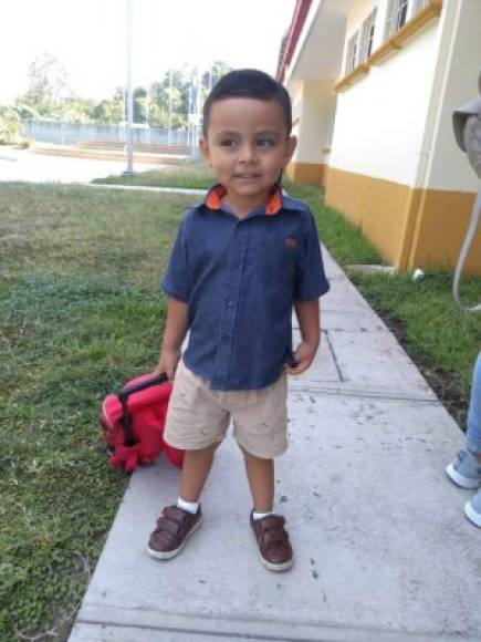 El pequeño Diego Cardoza de Choloma fue felicitado por su abuelita desde Houston.