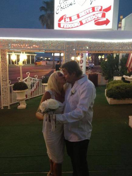 Tomas Brolin se casó con Marielle Larsson en julio de 2013. Le propuso matrimonio un año antes.