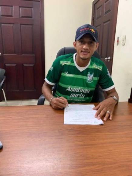 Diego Reyes ha sido anunciado como nuevo fichaje del Platense, tras salir del Olimpia. El delantero ha firmado su contrato por un año y tiene una cláusula de salida en el contrato.