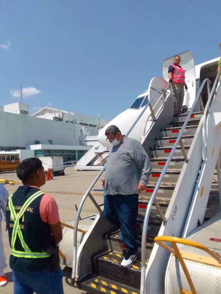 En un vuelo chárter de deportados llegó ayer al país José Inocente Valle Valle luego de cumplir una condena en <b>Estados Unidos </b>por narcotráfico.