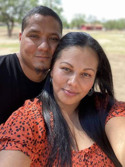 Perla Zepeda: “Con el Amor de mi vida”.