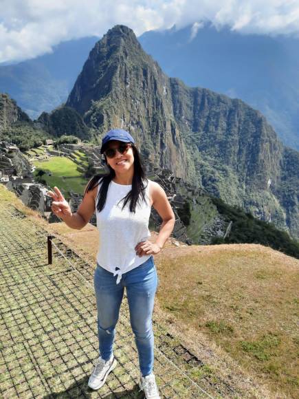 La joven hondureña, nacionalizada española, conoció a Minaya Garay en Londres, y decidió visitar Perú para celebrar junto a su pareja su cumpleaños. Juntos conocieron Cusco, Machu Picchu y ella posteó varias fotografías en sus redes sociales demostrando lo feliz que estaba.