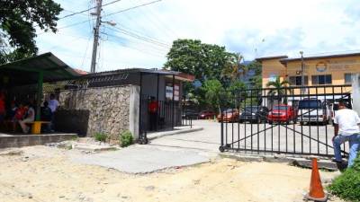 Los restos de María Cruz fueron retirados de Medicina Forense ayer en la mañana.