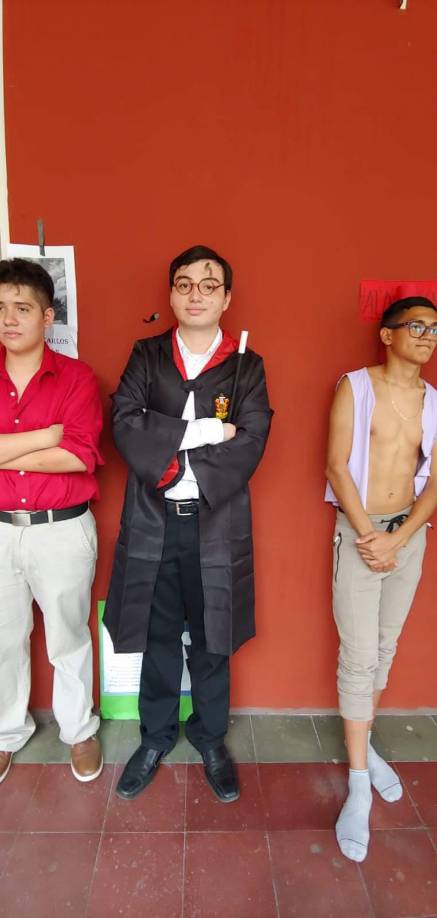 Instituto San Vicente de Paúl realiza presentación de estatuas vivientes