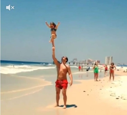 Padre y su hija hacen acrobacias en Vine