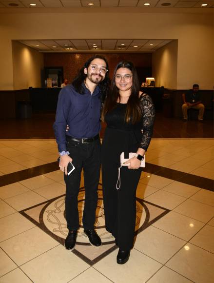 Carlos Pineda y Joselyn Membreño