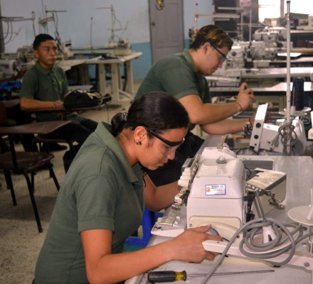 Centros técnicos municipales iniciarán matrículas el 15 de enero próximo