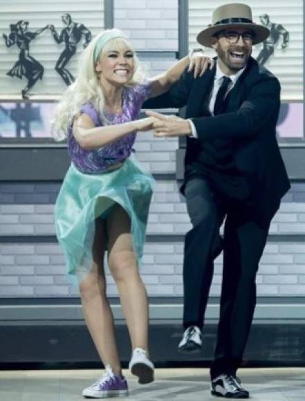 Tambien participó en el TV Show Mira quién baila en México, ganando el cuarto lugar en la competencia.