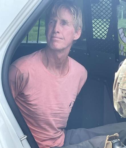 El sospechoso Ryan Routh fue detenido luego de que un testigo anotara la matrícula de su auto e informara a las autoridades cuanto intentaba escapar.