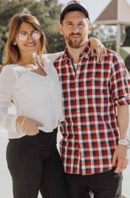 Messi se fue a Ibiza junto a su mujer Antonela Roccuzzo por lo qie disfrutaron de una semana espectacular con la compañía de sus hijos.