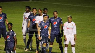 Motagua y Olimpia empataron 0-0 la noche del martes por la ida de semifinales de la Liga Concacaf. Tras el fin del juego, ambos clubes han sido señalados por la prensa deportiva debido al nivel mostrado.