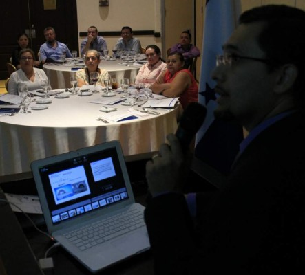 Nueva tecnología para tratar el cáncer se ofrece en El Salvador