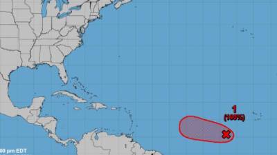 La tormenta tropical Sam se fortalece mientras avanza por el Atlántico.