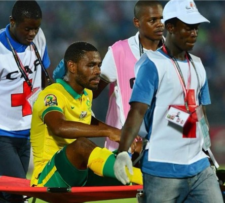 Sudafricano no jugará contra Honduras por muerte de su tío