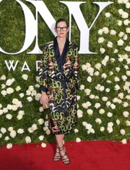 Incluso para los amantes de la moda como Jenna Lyons, que ha establecido tantas tendencias, no todos los looks son un éxito. Este traje de serpiente es uno de esos.<br/>
