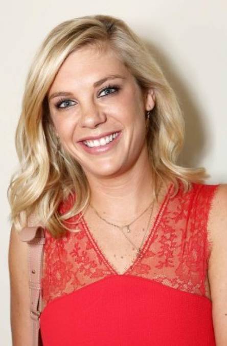 Chelsy Davy: Fue su primer amor serio y también el más duradero. Harry y la abogada sudafricana mantuvieron una relación llena de altibajos durante más de cinco años, de 2005 a 2010. Ella llegó a aparecer en actos oficiales y se vio obligada a anunciar su ruptura con el príncipe a través de las redes sociales. Aunque su amor terminó, los dos siguen manteniendo una bonita amistad y han coincidido en varias ocasiones, ya que tienen amigos en común.<br/>