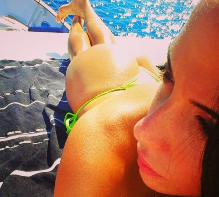 Explosiva joven asegura que se acostó con jugadores del Real Madrid y del Barcelona