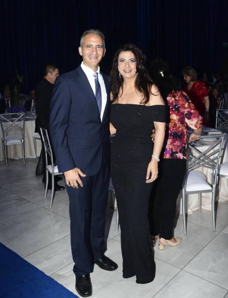 George y Jessica Faraj