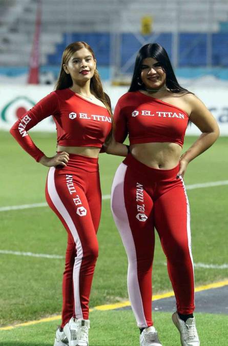 Ellas fueron sensación en el estadio Nacional Chelato Uclés durante el partido Motagua-Marathón.