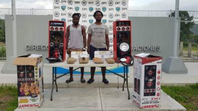 En la imagen, Denis Alexander González Lambert y Franklin Álvarez Contreras.