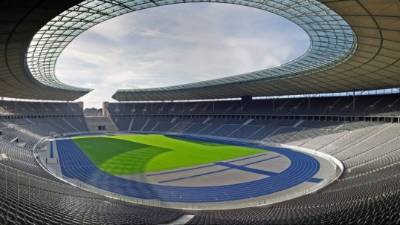 El estadio tiene un aforo para 76 mil espectadores.